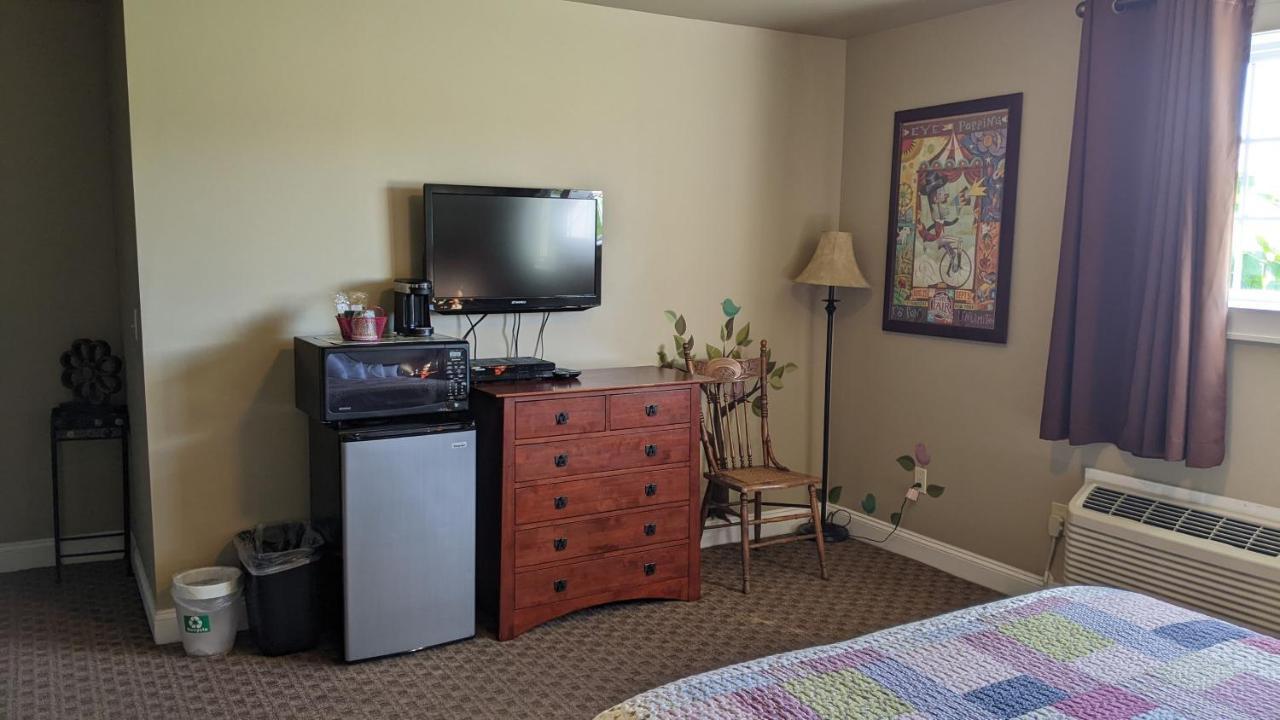 The Meadowlark Inn East Springfield Bagian luar foto
